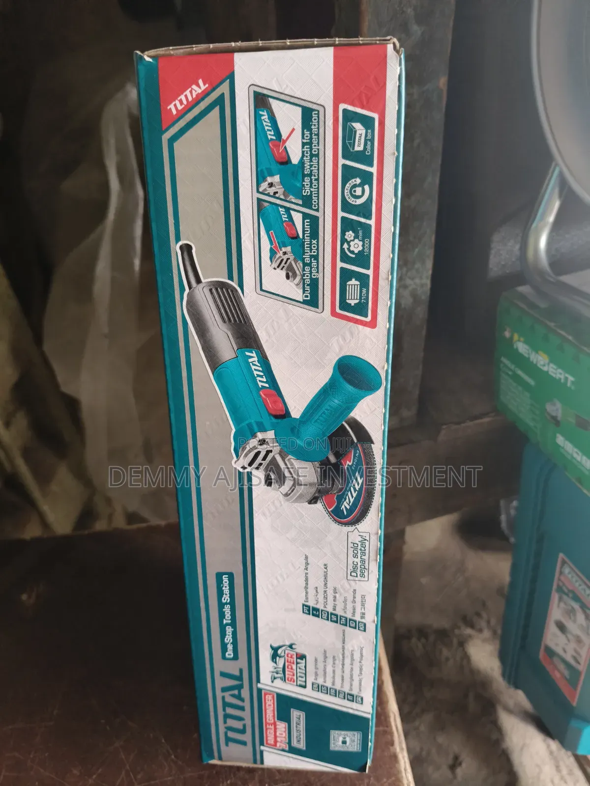 Total Angle Grinder 710w