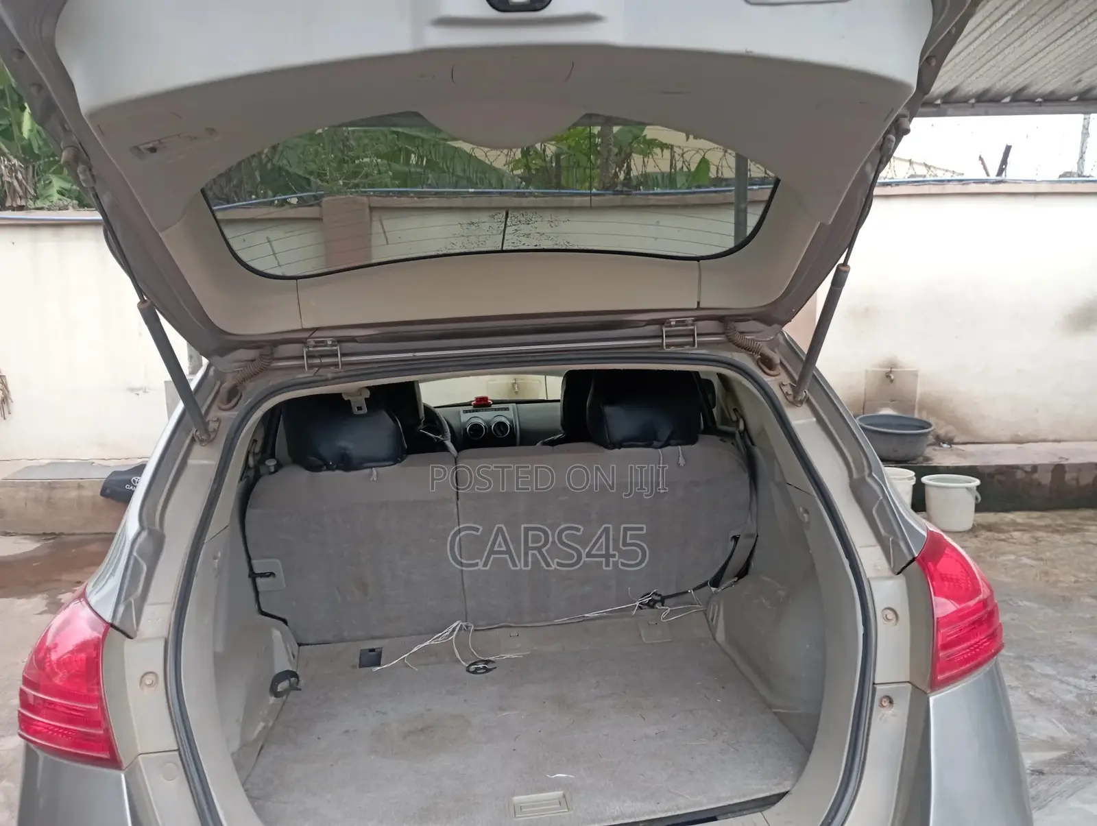 Nissan Rogue 2010 Gray