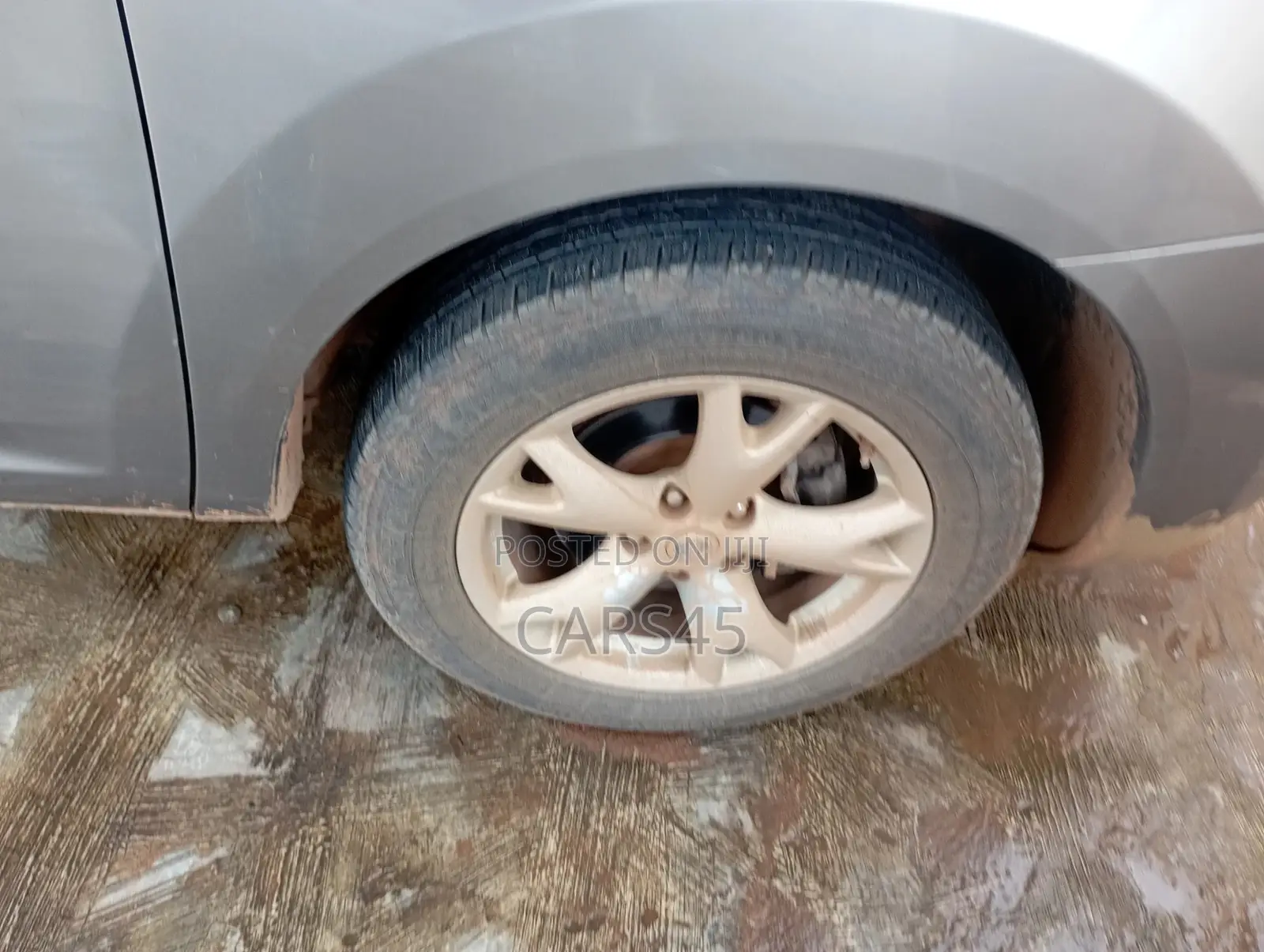 Nissan Rogue 2010 Gray