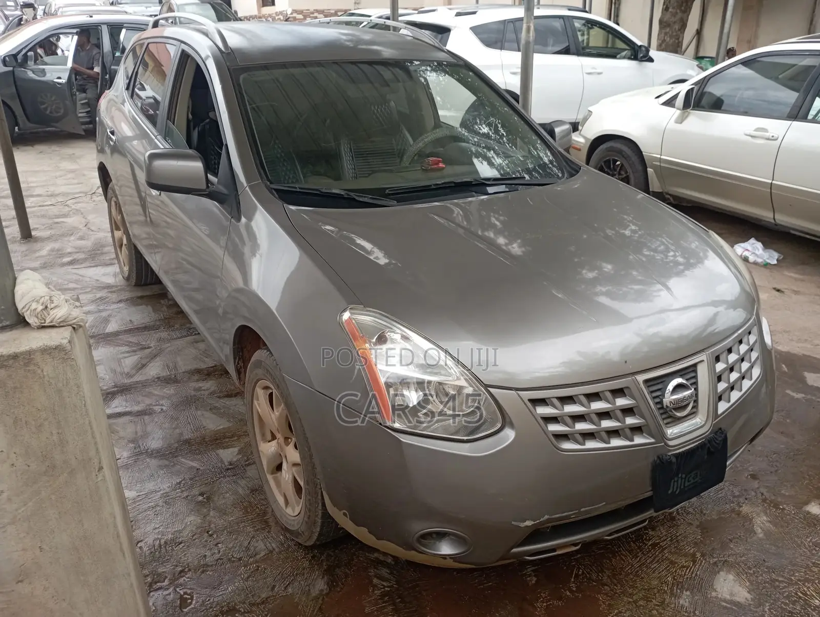 Nissan Rogue 2010 Gray
