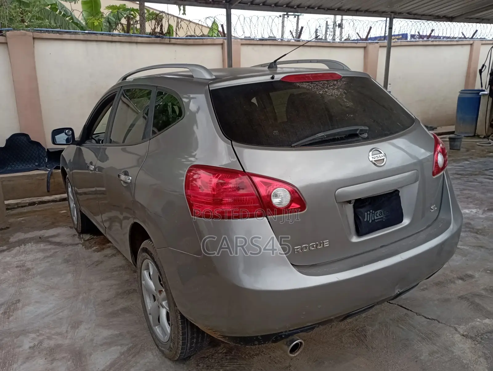 Nissan Rogue 2010 Gray
