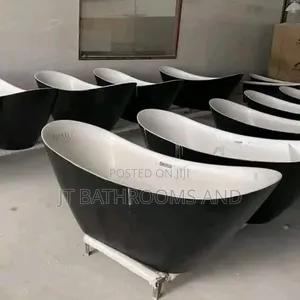 Luxury 1.7m Bathtub – Comfort Redefined! 
