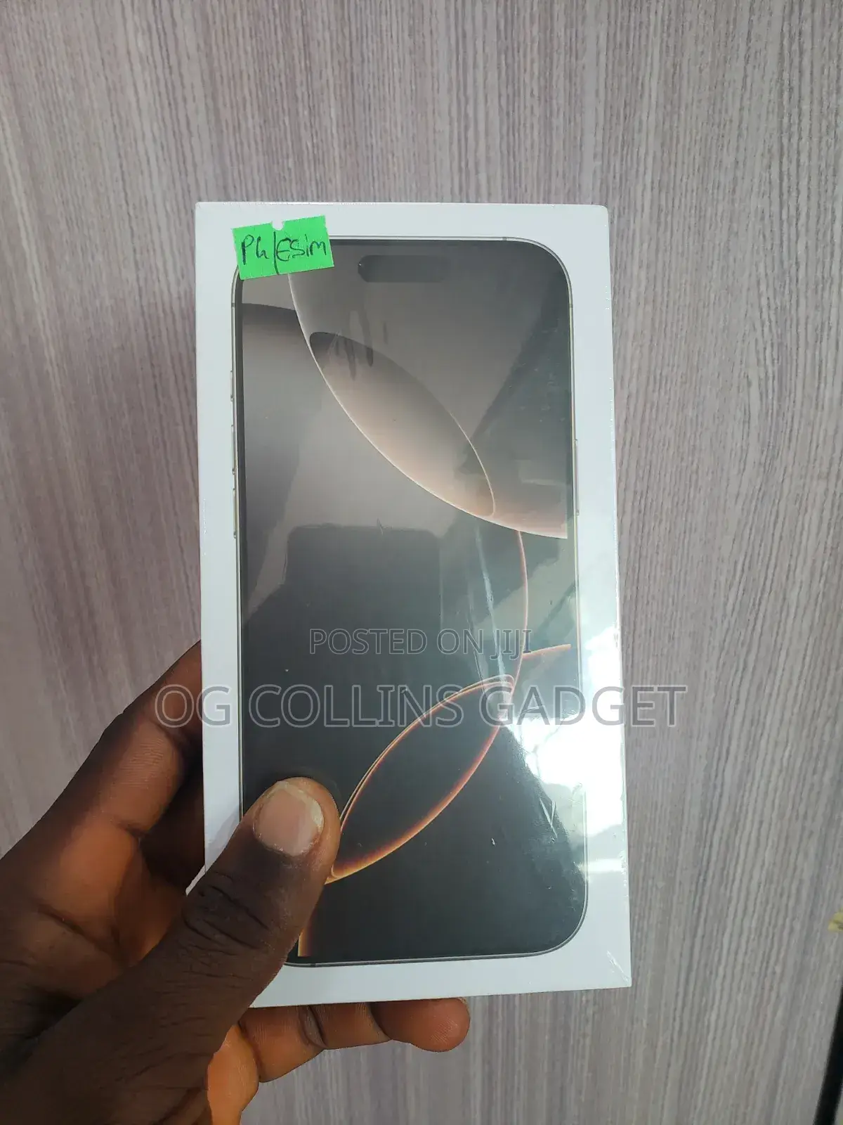 New Apple iPhone 16 Pro Max 256 GB Silver