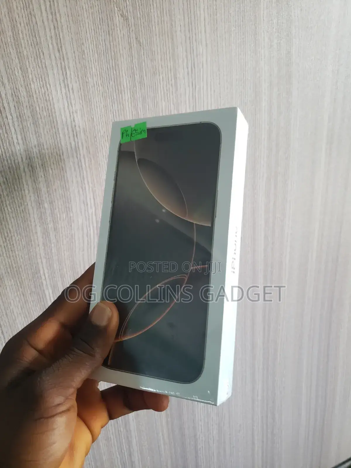 New Apple iPhone 16 Pro Max 256 GB Silver