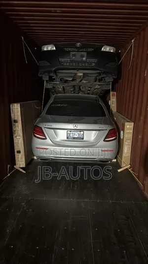 Mercedes-Benz E300 2019 Silver