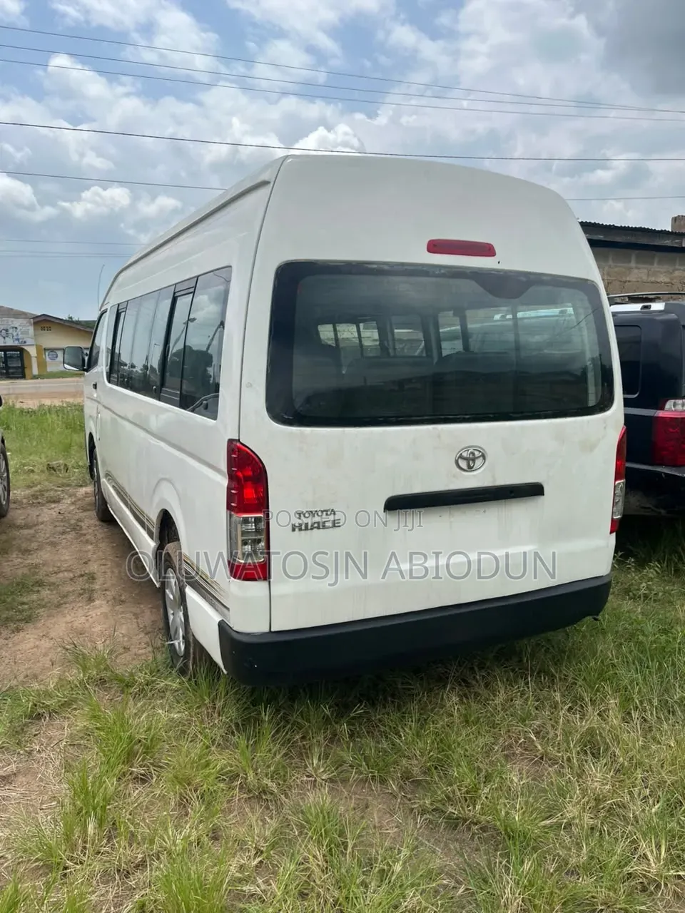Toyota HiAce 2003 White