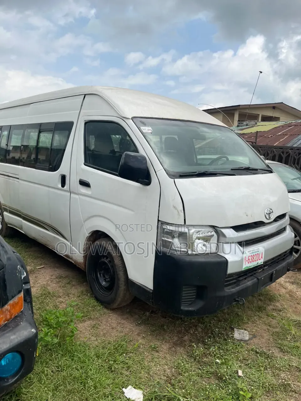 Toyota HiAce 2003 White