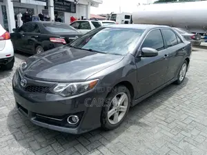 Toyota Camry 2012 Gray