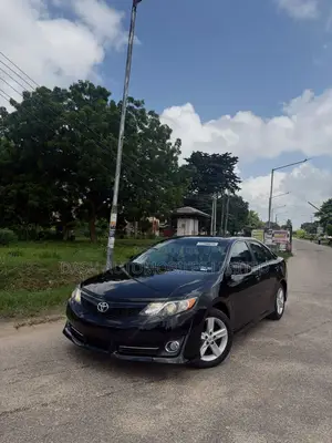 Toyota Camry SE 4dr Sedan (2.5L 4cyl 6A) 2013 Black