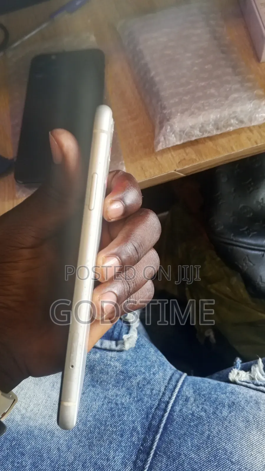 Apple iPhone 11 64 GB White