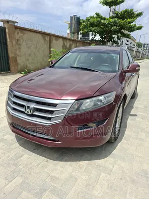 Honda Crosstour 2012 Maroon