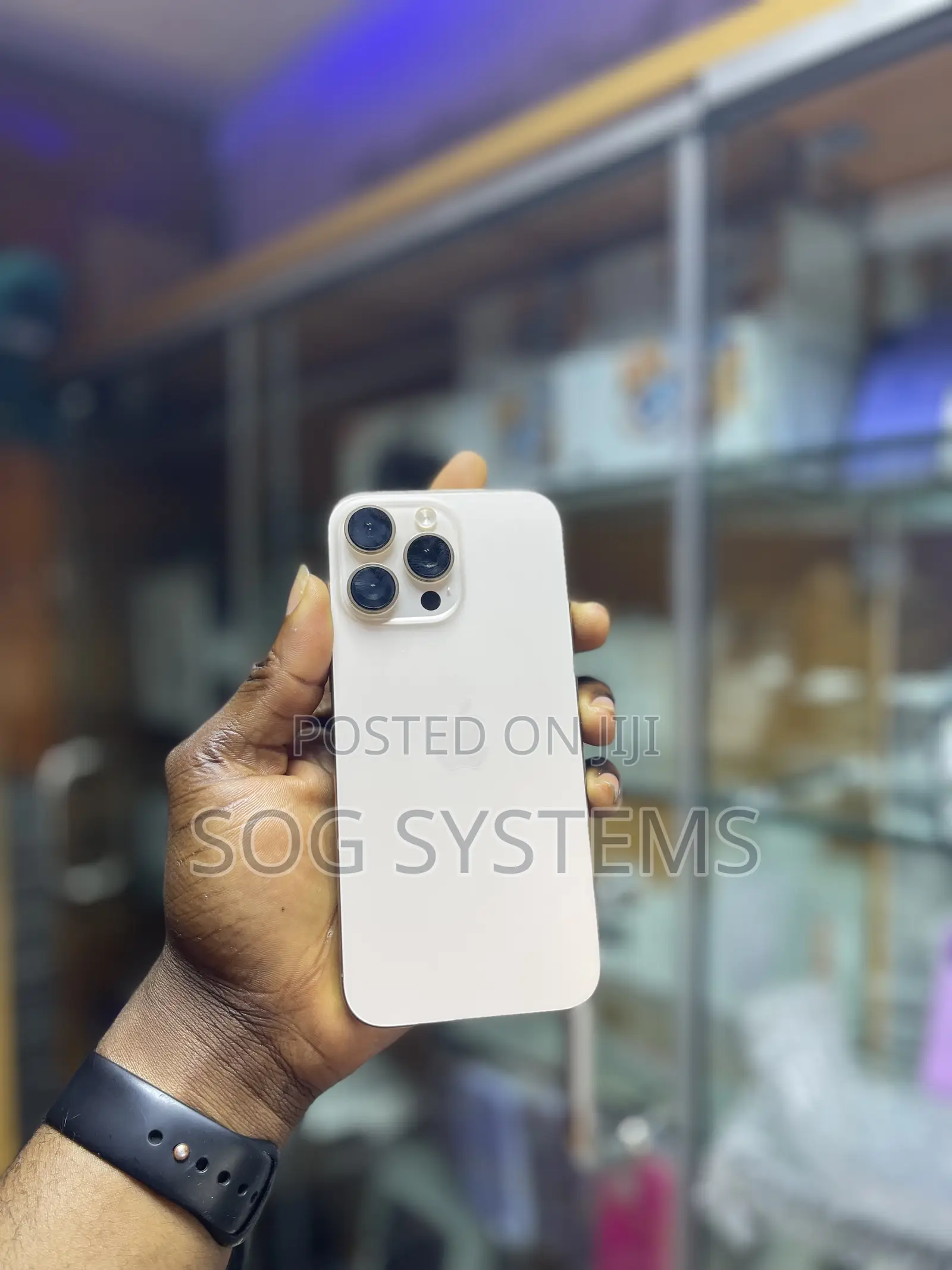 Apple iPhone 16 Pro Max 256 GB Gold