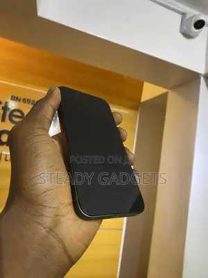 Apple iPhone 13 128 GB Green