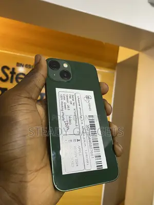 Apple iPhone 13 128 GB Green
