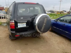 Toyota Land Cruiser 2007 Green