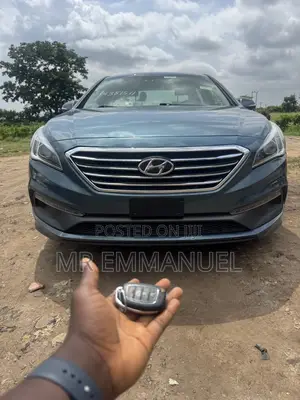 Hyundai Sonata Sport 2.0T Sedan FWD (2.0L 4cyl 6A) 2017 Blue