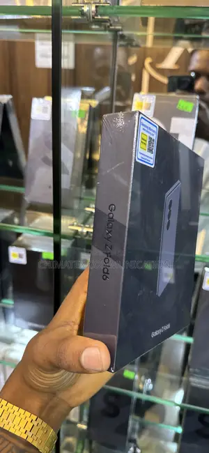 New Samsung Galaxy Z Fold6 256 GB Black