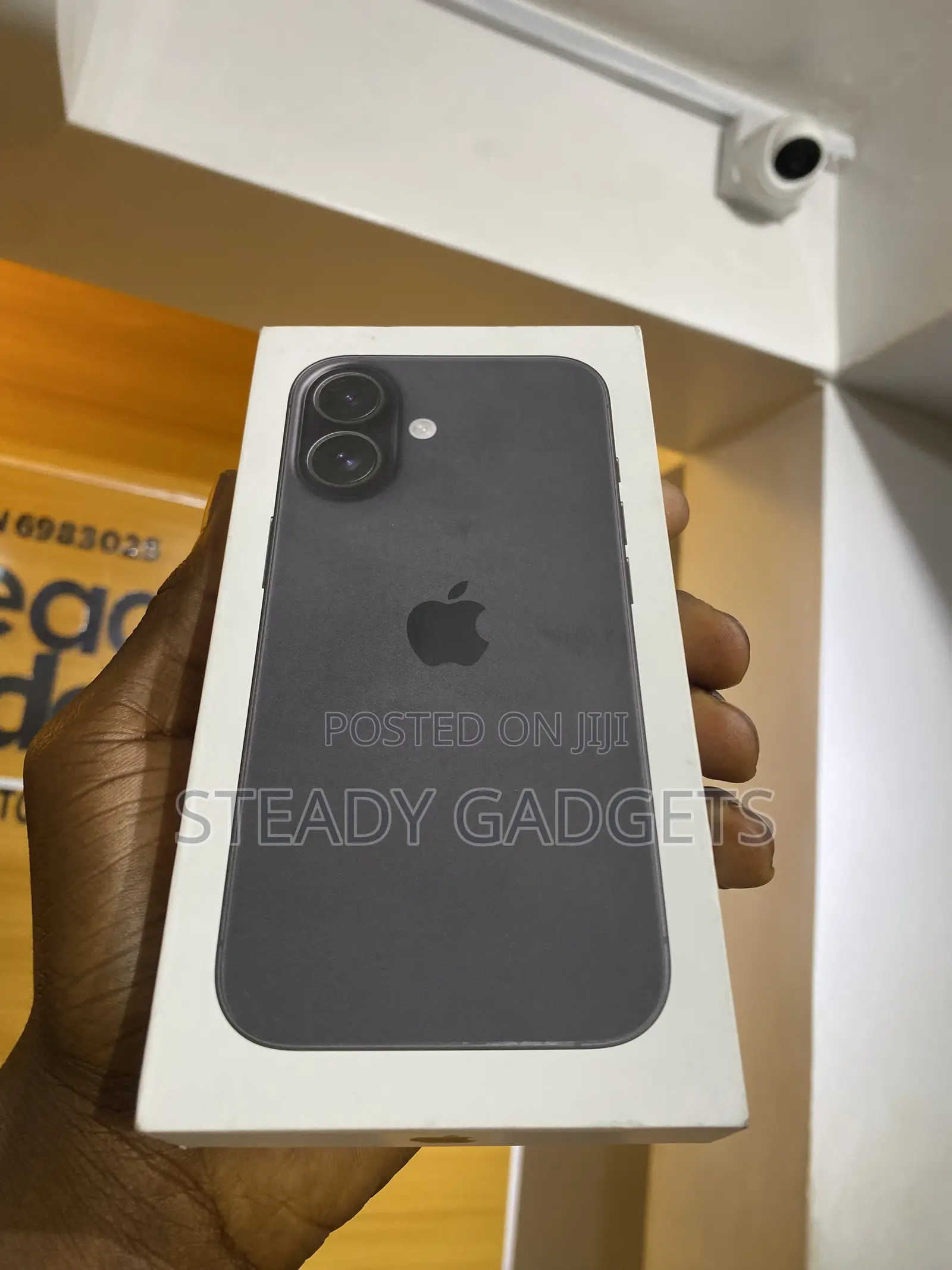 New Apple iPhone 16 128 GB Black