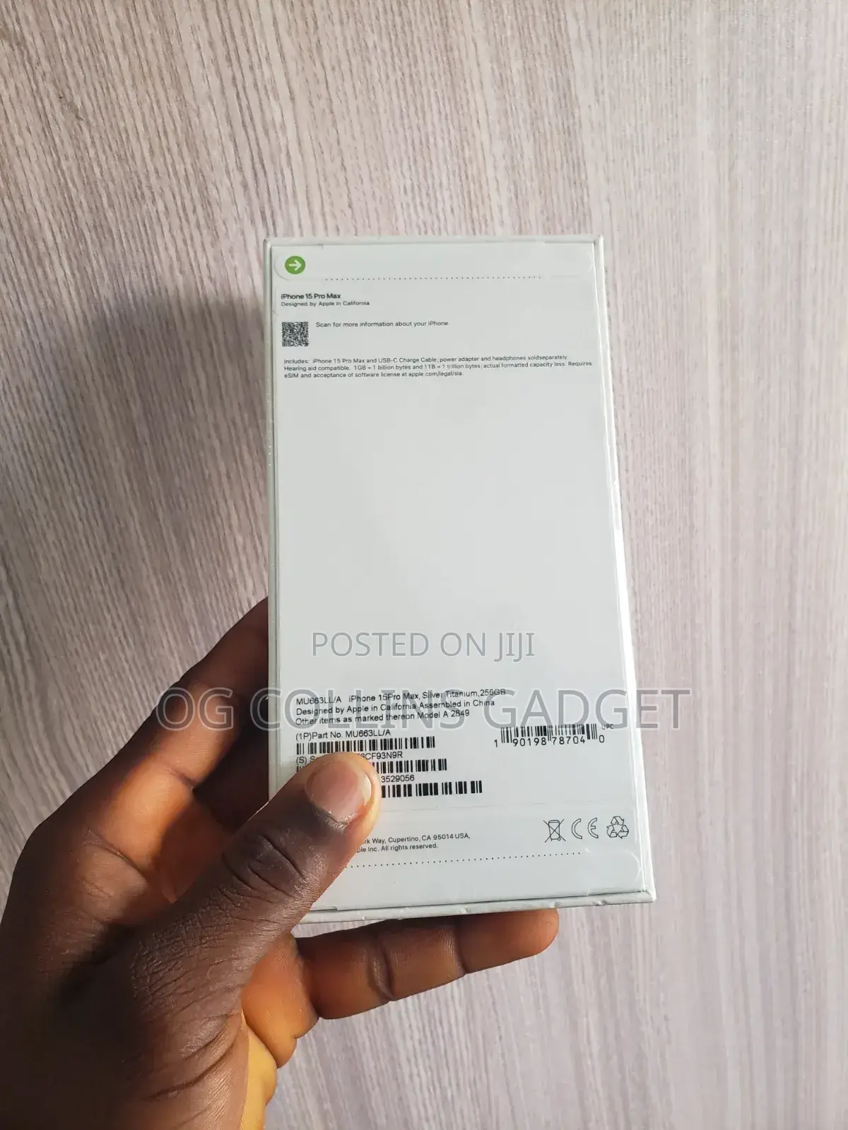 New Apple iPhone 15 Pro Max 256 GB Silver