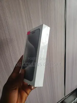 New Apple iPhone 15 Pro Max 256 GB Silver