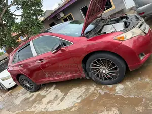 Toyota Venza AWD 2010 Red