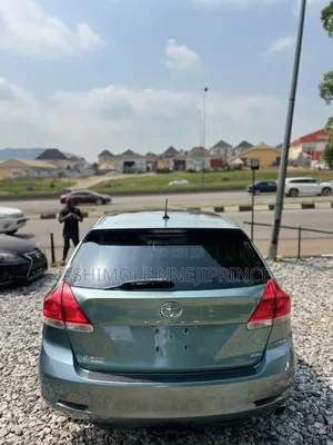 Toyota Venza XLE 2011 Gray