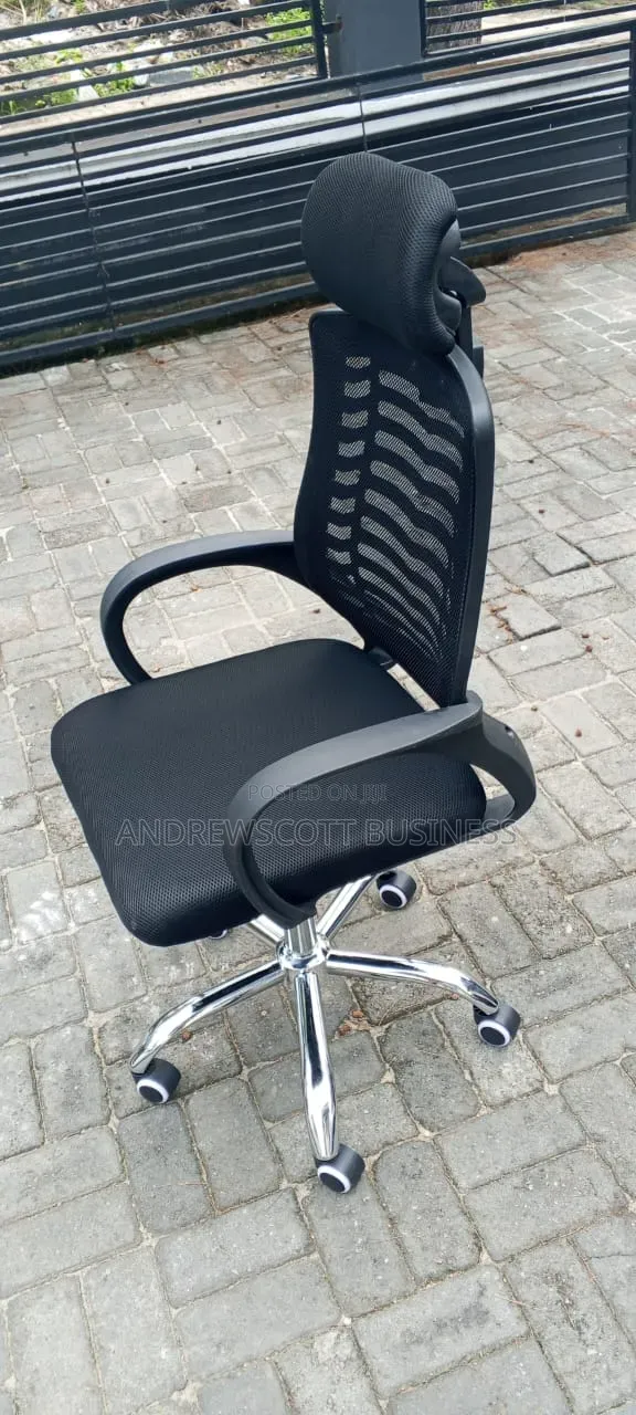 Swivel Mesh Chair With Headrest