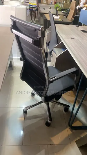 Semi Executive Lines Office Swivel Chair With High Back