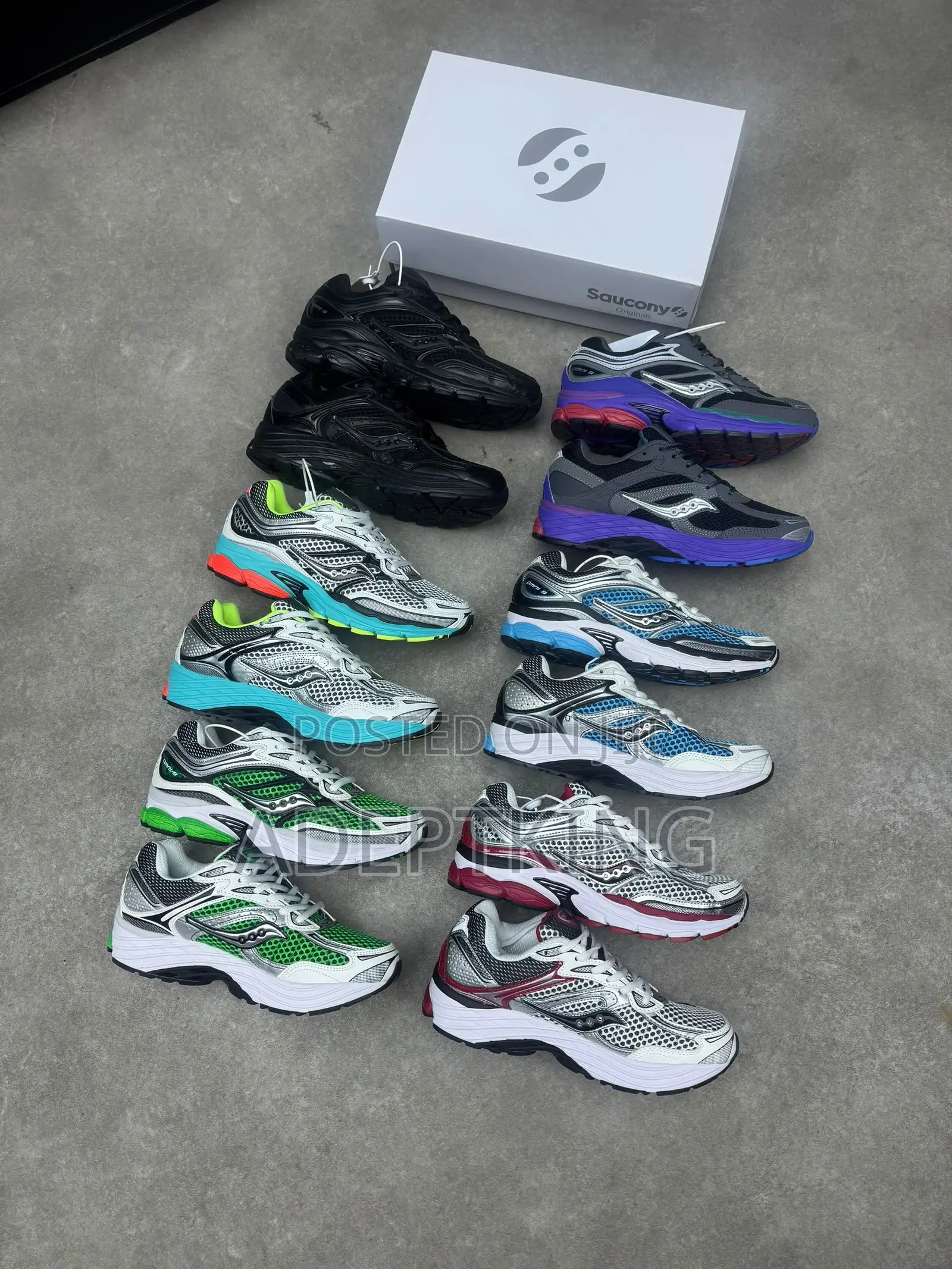Shoes(Sneakers)