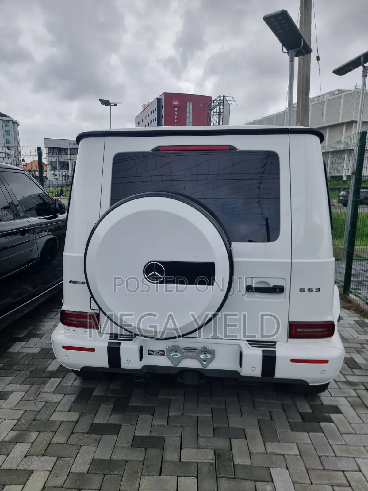 Mercedes-Benz G-Class 2021 White