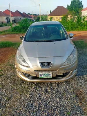 Peugeot 408 2010 Gold