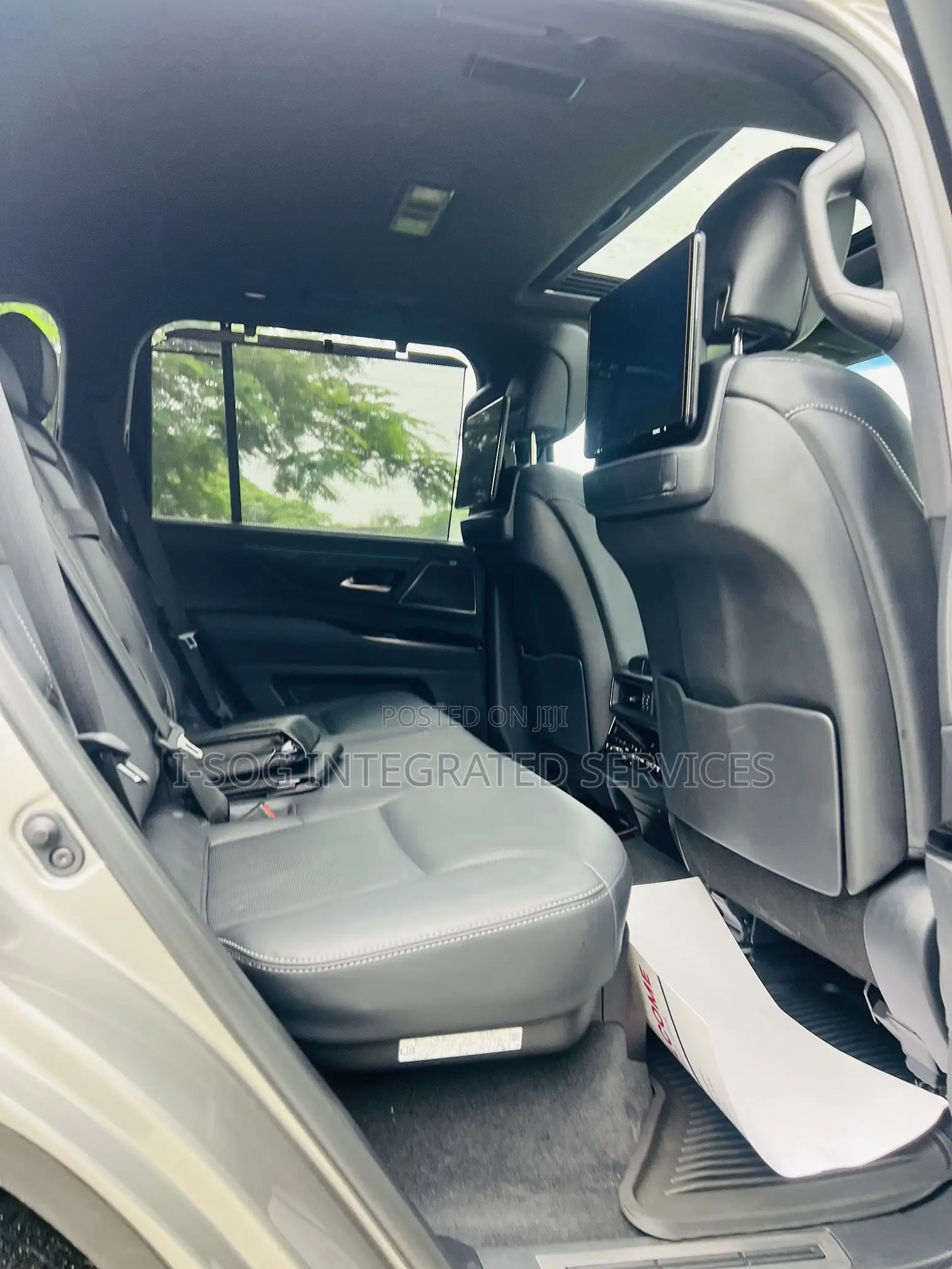 Lexus LX 600 2023 Gray