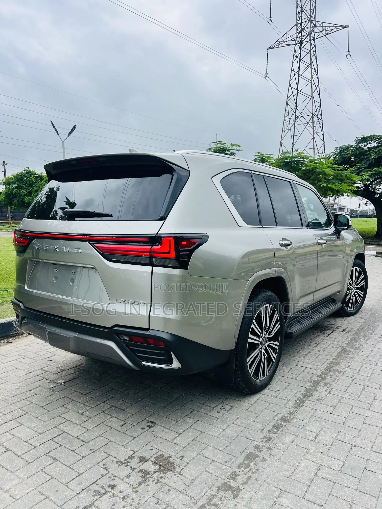 Lexus LX 600 2023 Gray