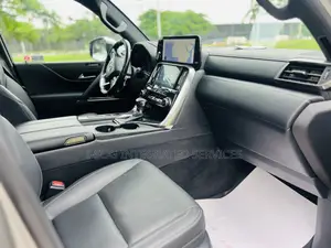 Lexus LX 600 2023 Gray