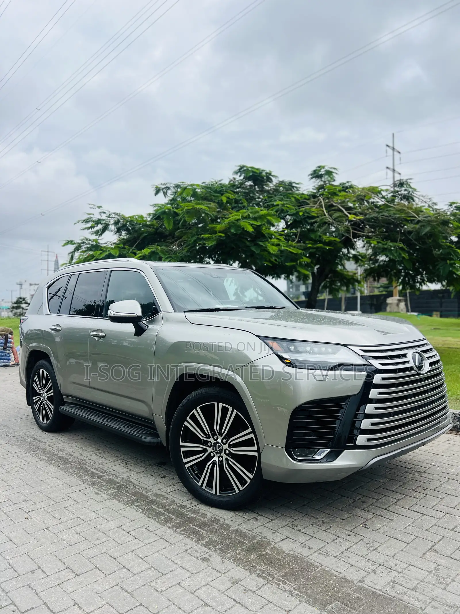 Lexus LX 600 2023 Gray