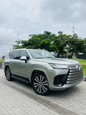 Lexus LX 600 2023 Gray