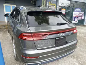 Audi Q8 3.0T Premium AWD quattro 2019 Gray