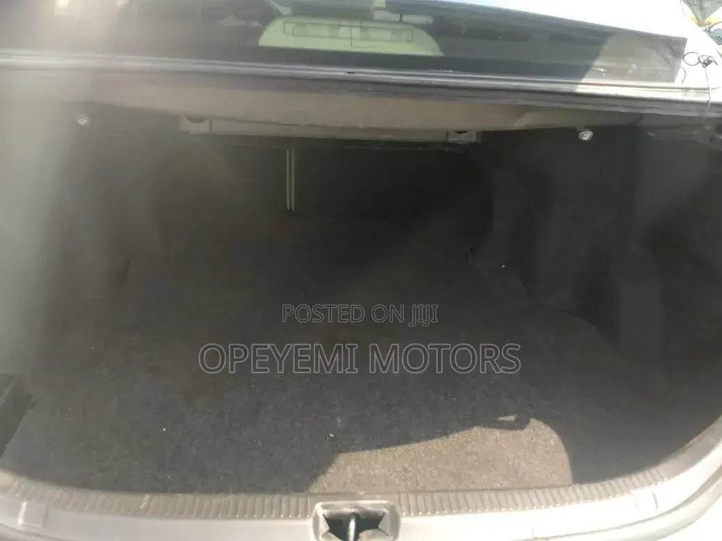 Toyota Camry 2011