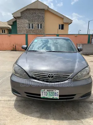 Toyota Camry SE 4dr Sedan (2.4L 4cyl 5A) 2006 Gray