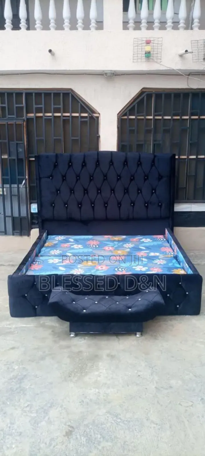 6/6 Bed Frame Clean Black