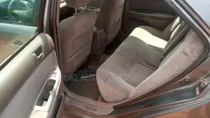 Toyota Camry 2005 Gray