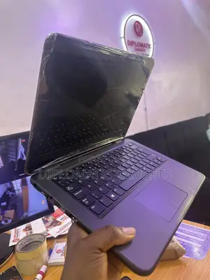Laptop Dell Latitude 3300 8GB Intel Core i3 SSD 128GB