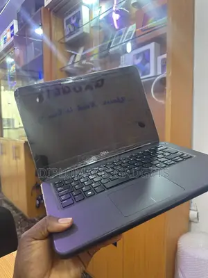 Laptop Dell Latitude 3300 8GB Intel Core i3 SSD 128GB
