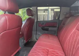 Toyota Hilux 2012 White