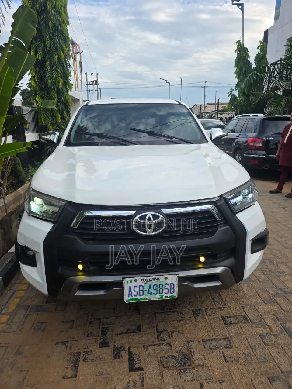 Toyota Hilux 2012 White