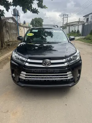 Toyota Highlander XLE 2019 Black