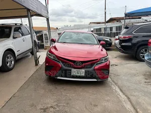 Toyota Camry 2021 Red