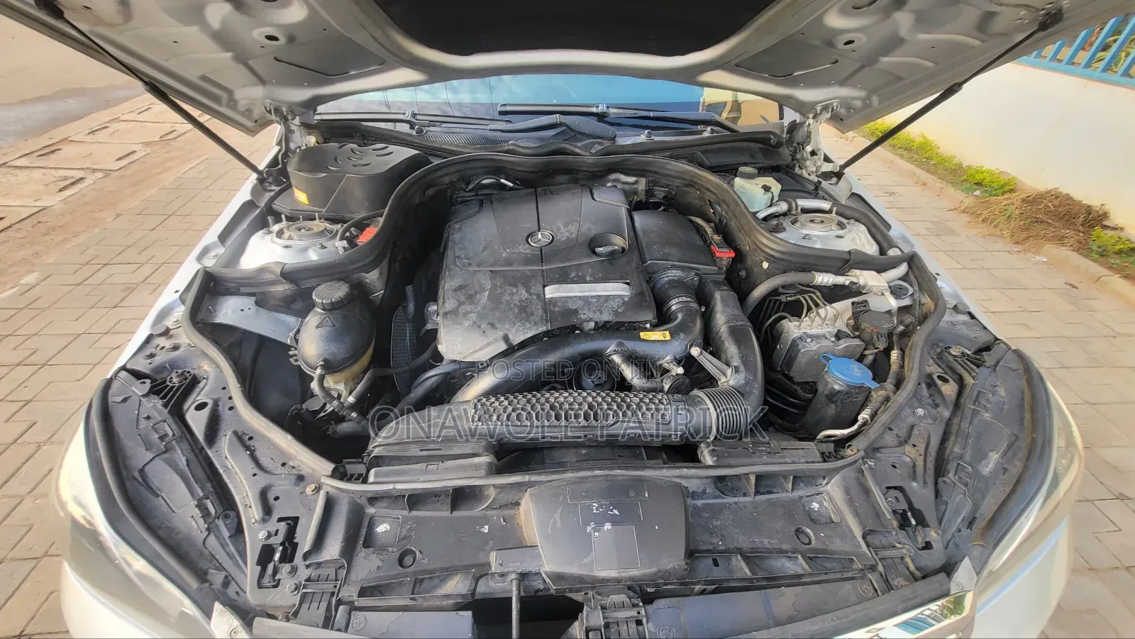 Mercedes-Benz E200 2014 Silver