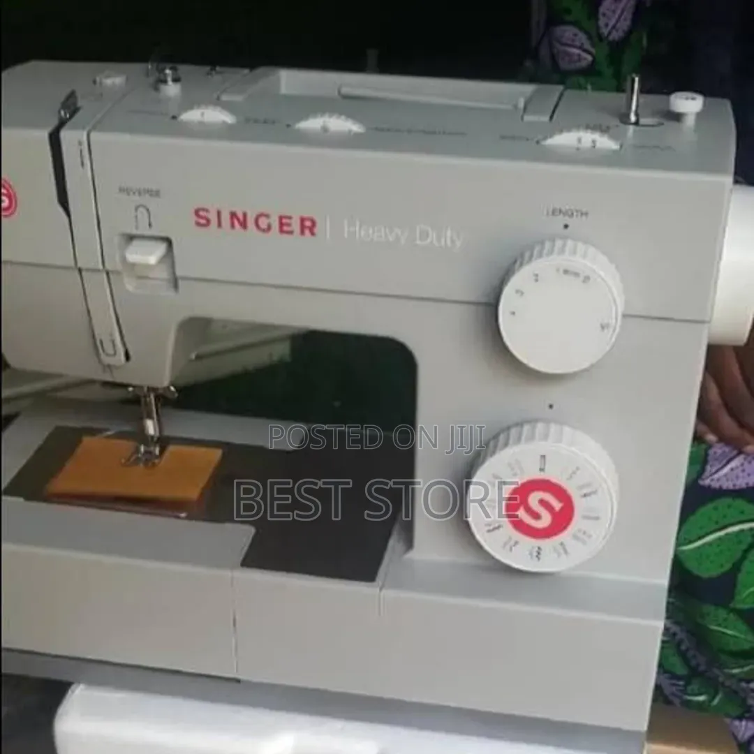 Singer Heavy Duty 4423 Sewing Machine