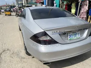 Mercedes-Benz CLS 2010 Silver